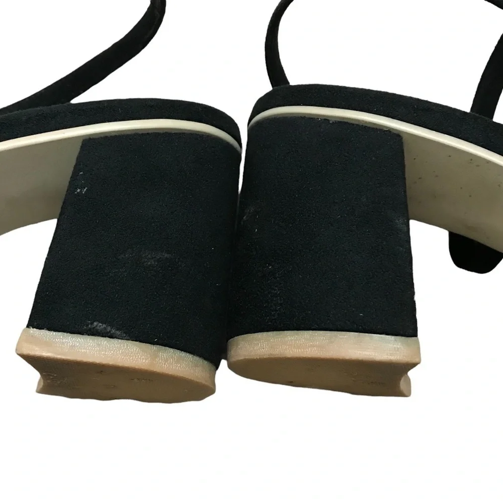 Rafa Black Simple Block Heel Sandal in Sloe US 7